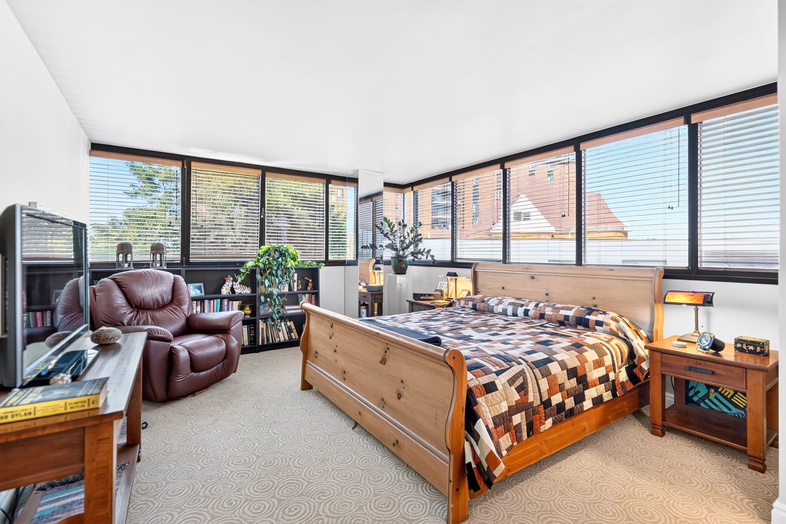 1 Trimont Lane, Unit 490E — photograph 48