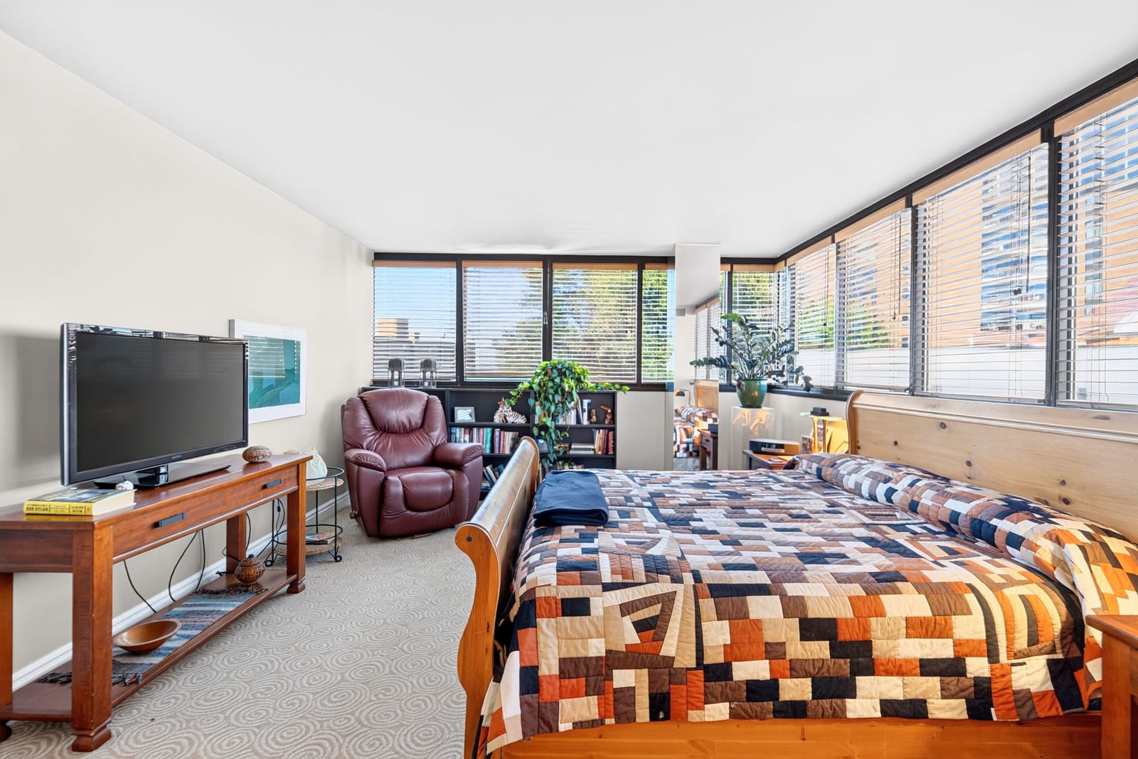 1 Trimont Lane, Unit 490E — photograph 49