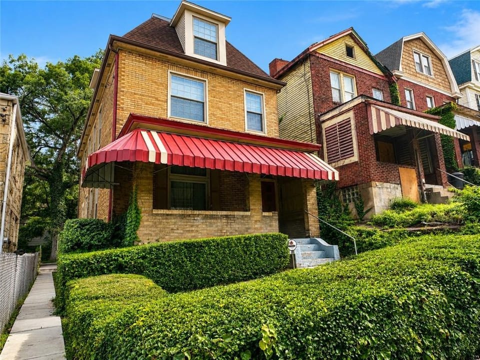 205 East Elizabeth Street