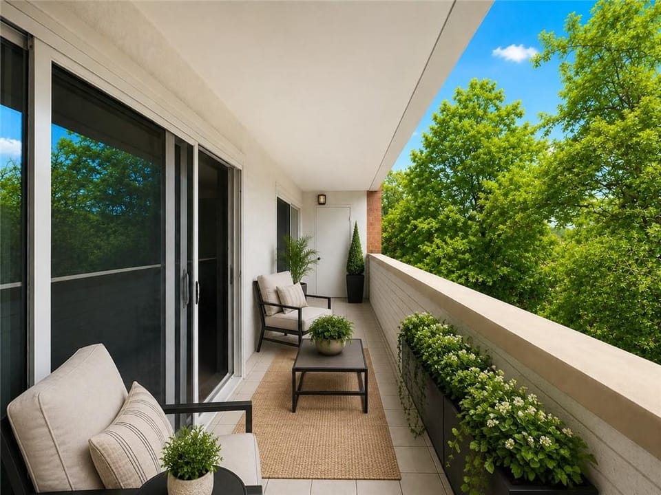 302 Fox Chapel Road, Unit 307 — photograph 6