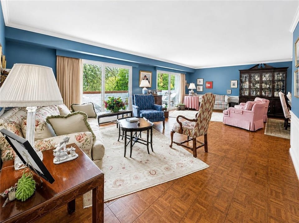 302 Fox Chapel Road, Unit 307 — photograph 9