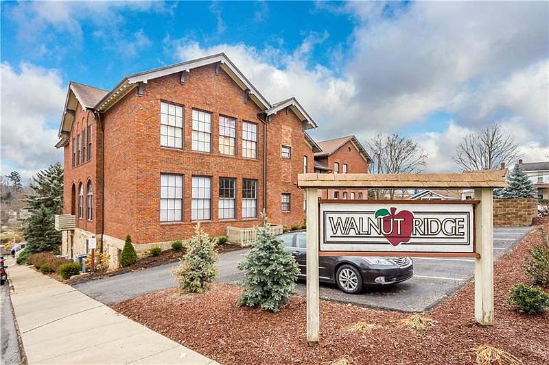 10 Walnut St Unit 4