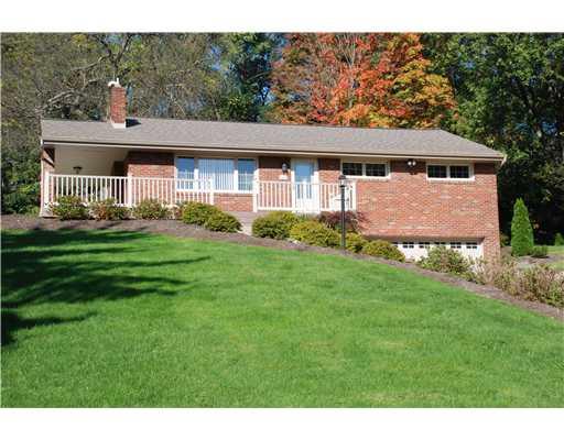 104 Applewood Dr