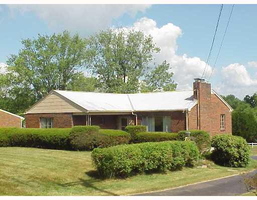 105 Laurel Dr