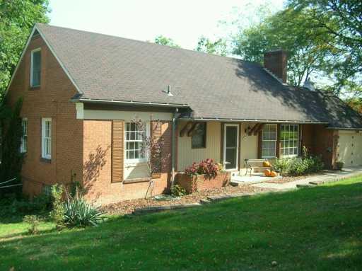 111 Rydal Ln