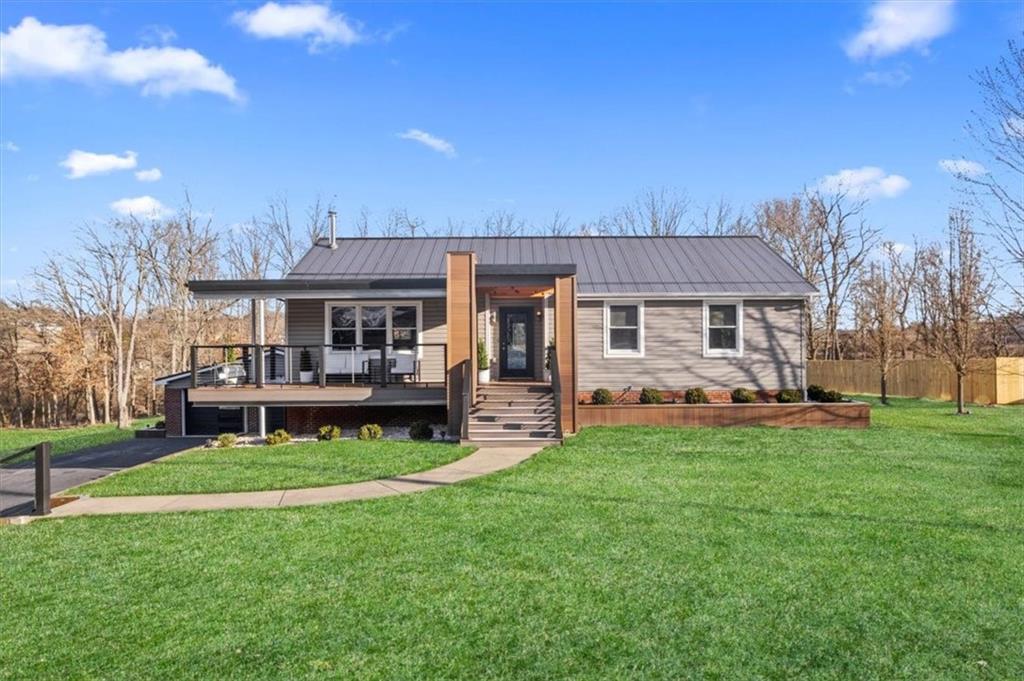 115 Caromar Drive