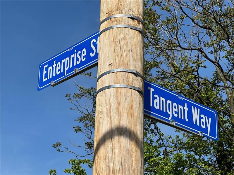 142 Enterprise St
