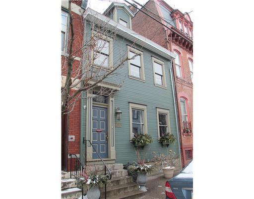 1517 Buena Vista St