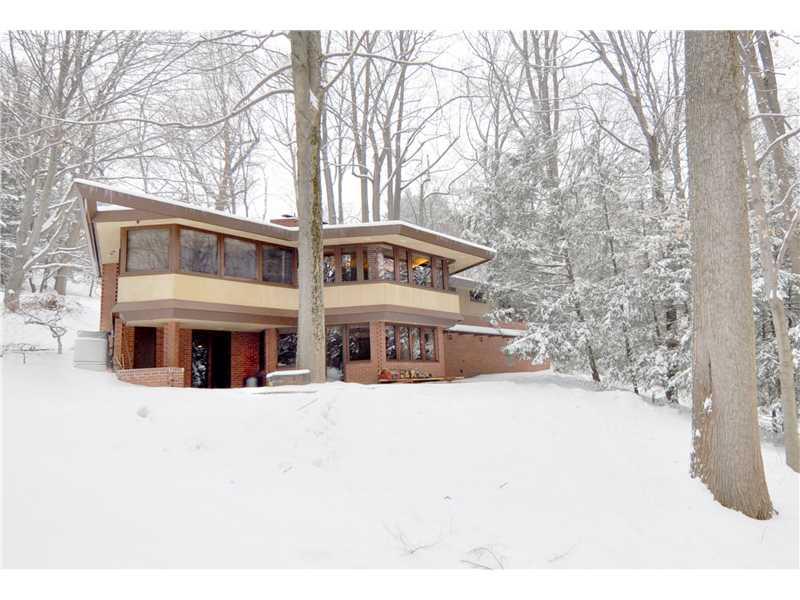 155 White Oak Dr