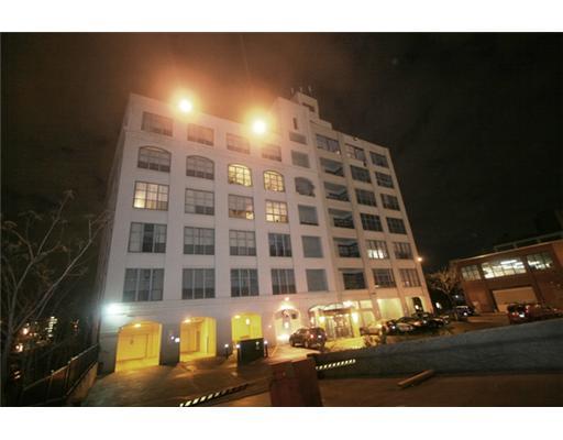 5850 Centre Ave Unit 310
