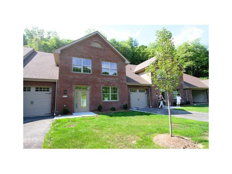 715 Village Dr