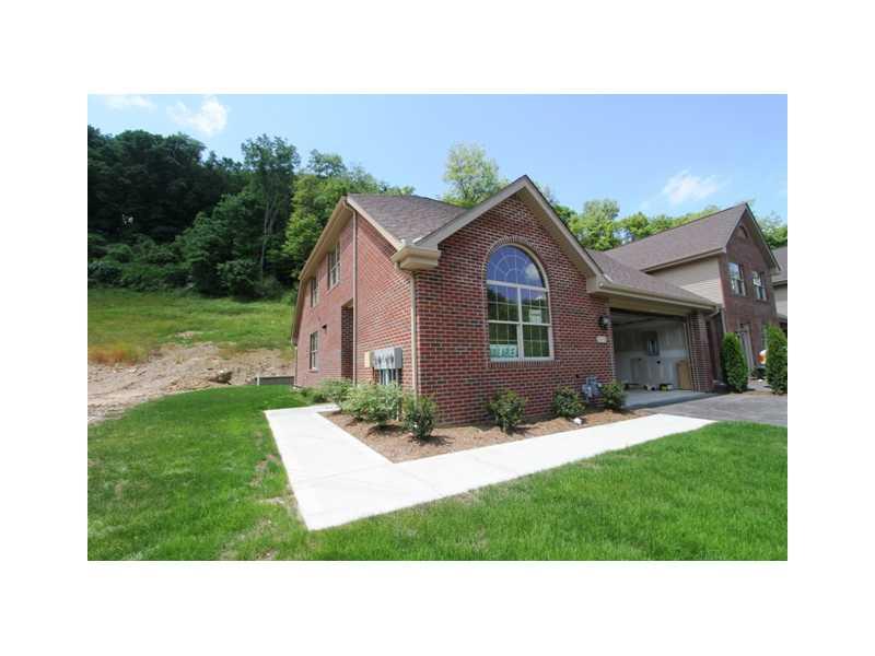 717 Village Dr